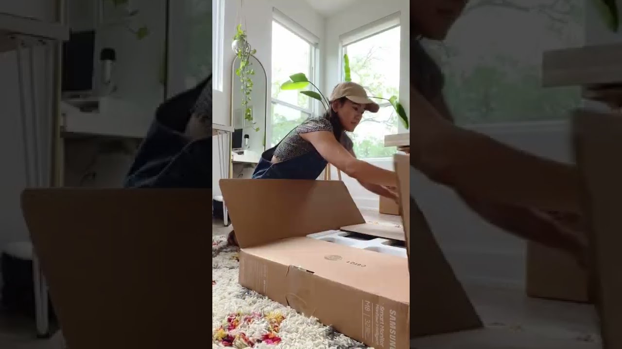 🖥 Unboxing My New Samsung M8 Smart Monitor | Part 1 #Shorts